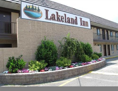 Lakeland Inn - Bohemia ภายนอก รูปภาพ